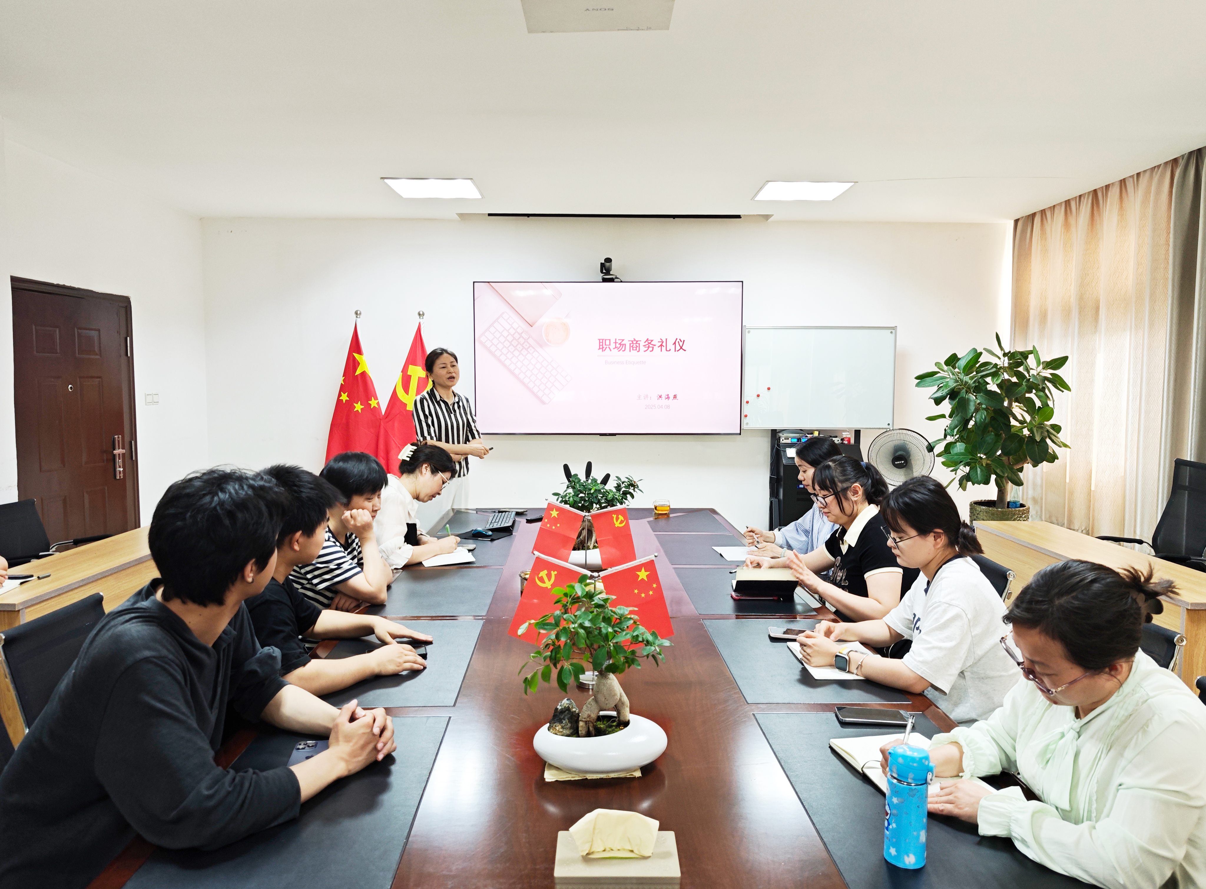 以禮塑形，從細(xì)節(jié)彰顯專業(yè)風(fēng)范